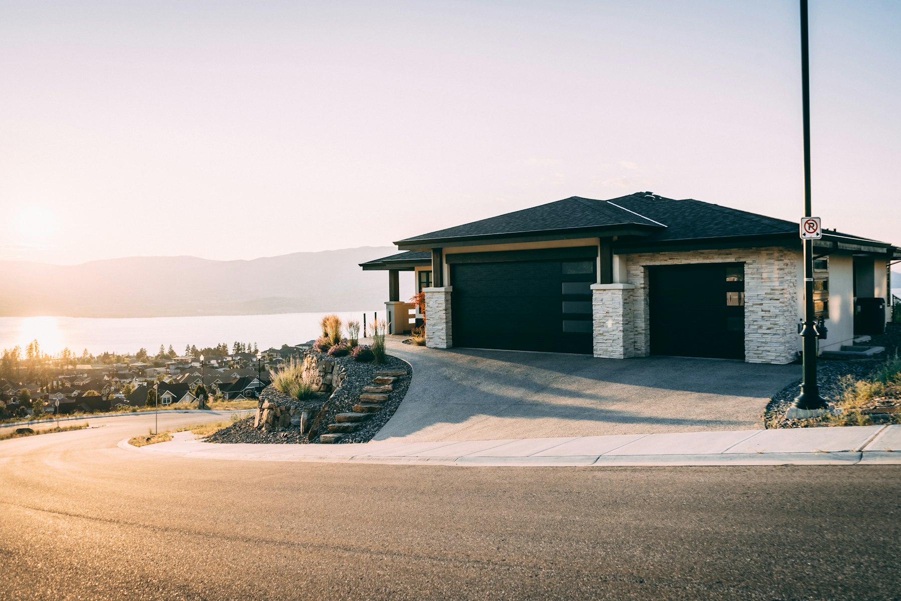 Residential garage door services in Ottawa by Safe and Sound Garage Doors